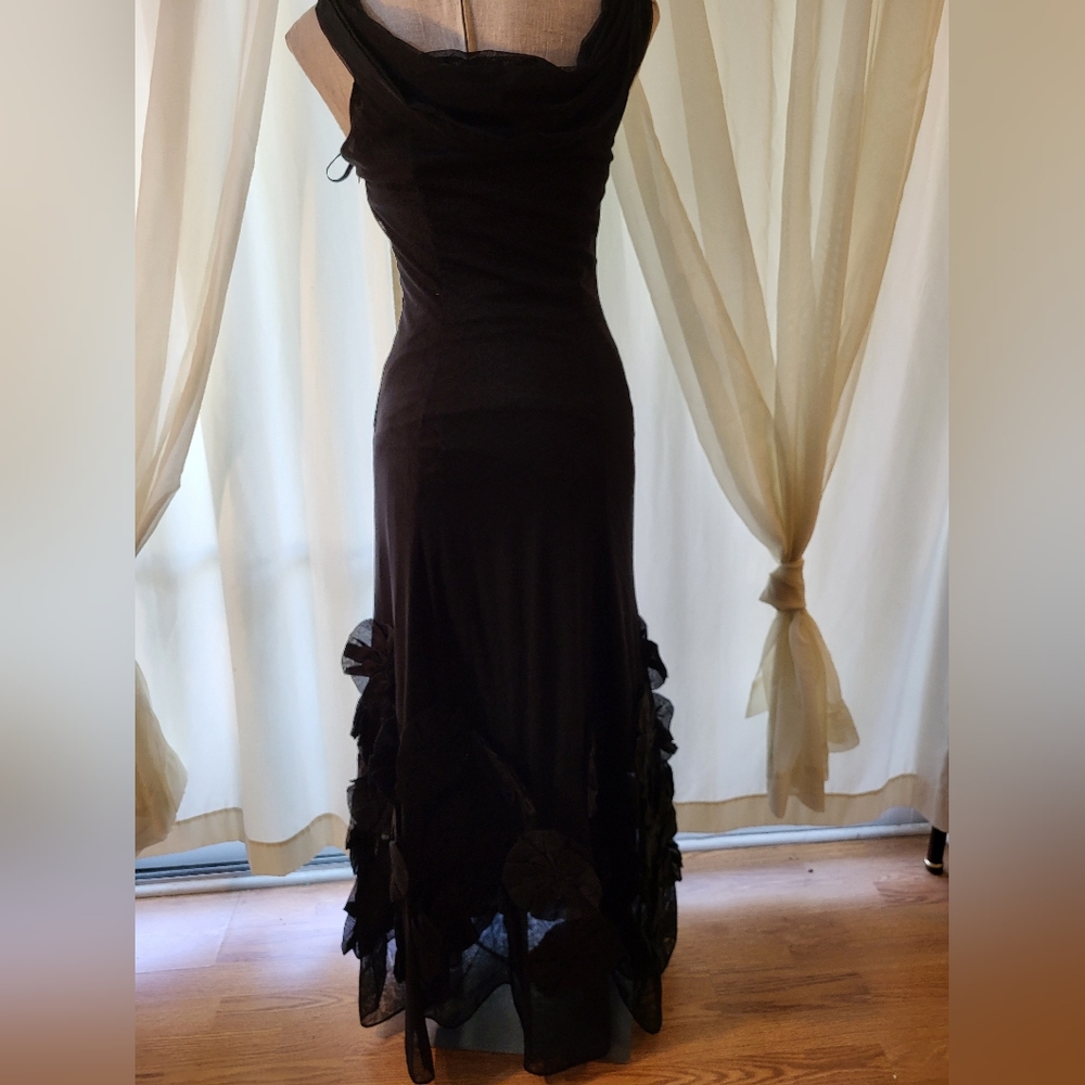 CHETTA B Sherrie Bloom.Peter Noviello  Formal black dress Size 4. - Picture 3 of 7